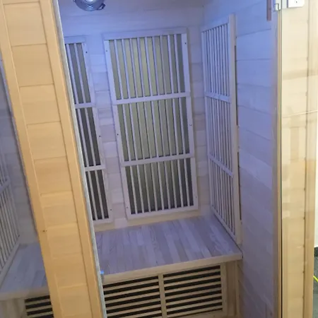 Lukas Hotel