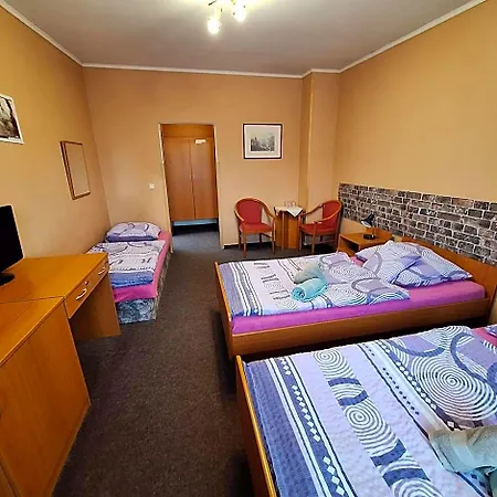 Hotel Lukas 3*