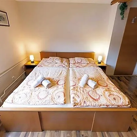 Hotel Lukas 3*