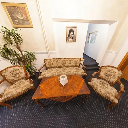 Otel Lukas