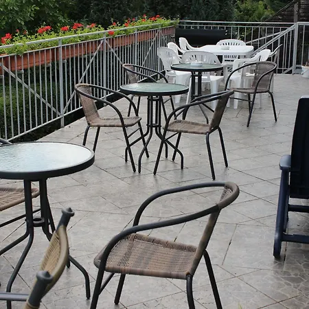 Hotel Lukas 3*